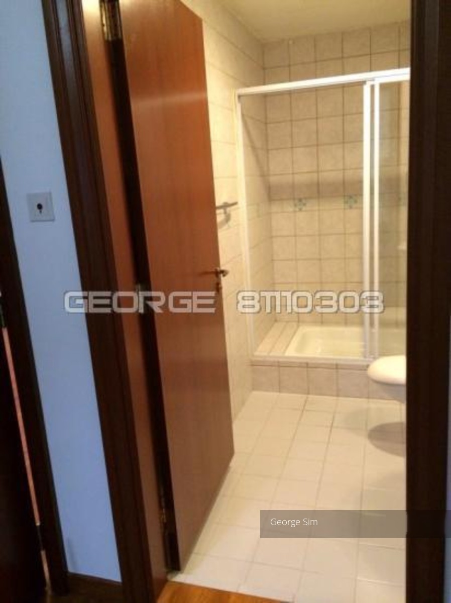 Changi Heights (D17), Terrace #108527852